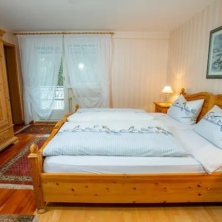 Holiday home Im Kelterhaus *
