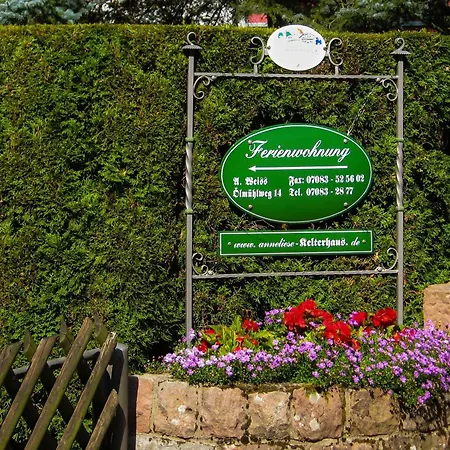 Im Kelterhaus بيت للعطل
